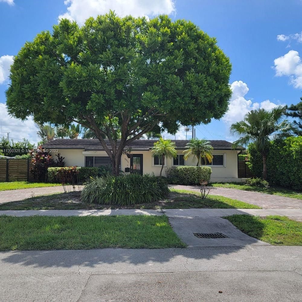Real estate property located at 5511 104th Ct, Miami-Dade County, Miami, FL