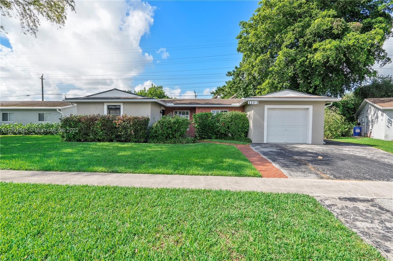 Real estate property located at 1103 Merion Pl, Broward County, North Lauderdale, FL