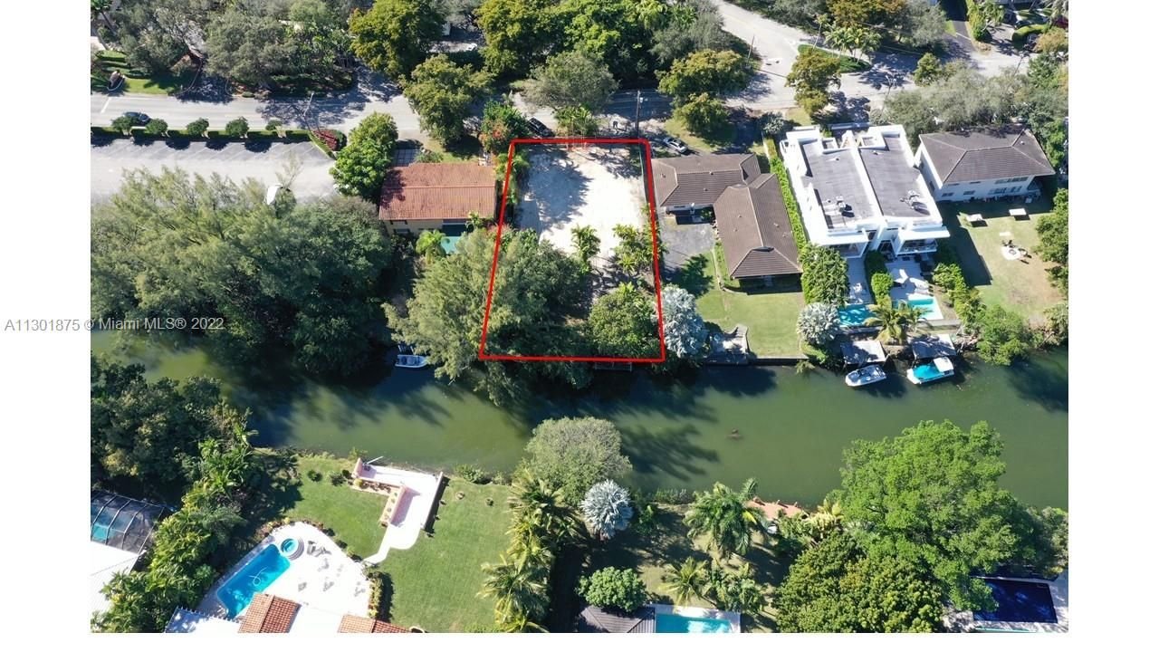 Real estate property located at 4951 University Dr, Miami-Dade County, Coral Gables, FL