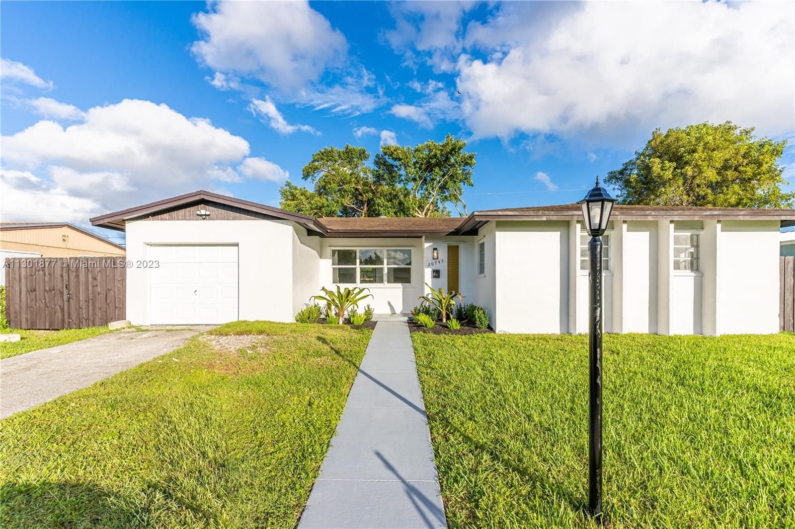 Real estate property located at 20745 114th Ct, Miami-Dade County, Miami, FL