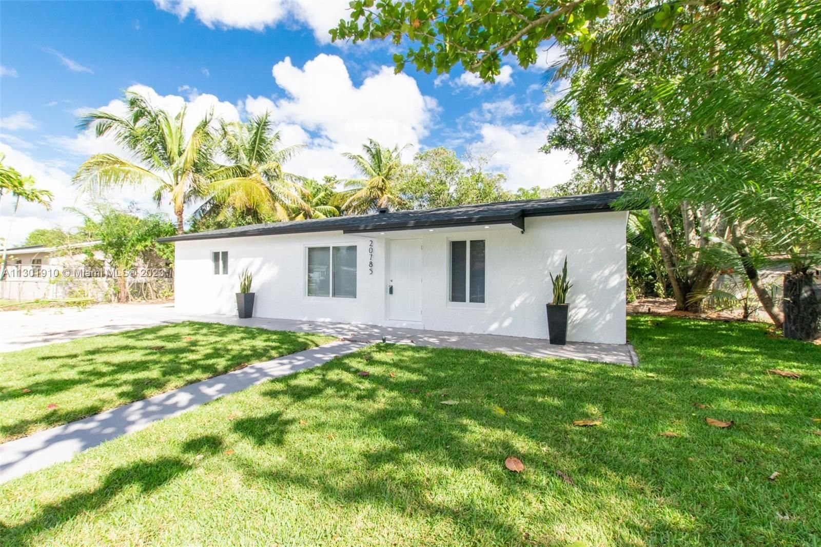 Real estate property located at 20785 38th Ave, Miami-Dade County, Miami Gardens, FL