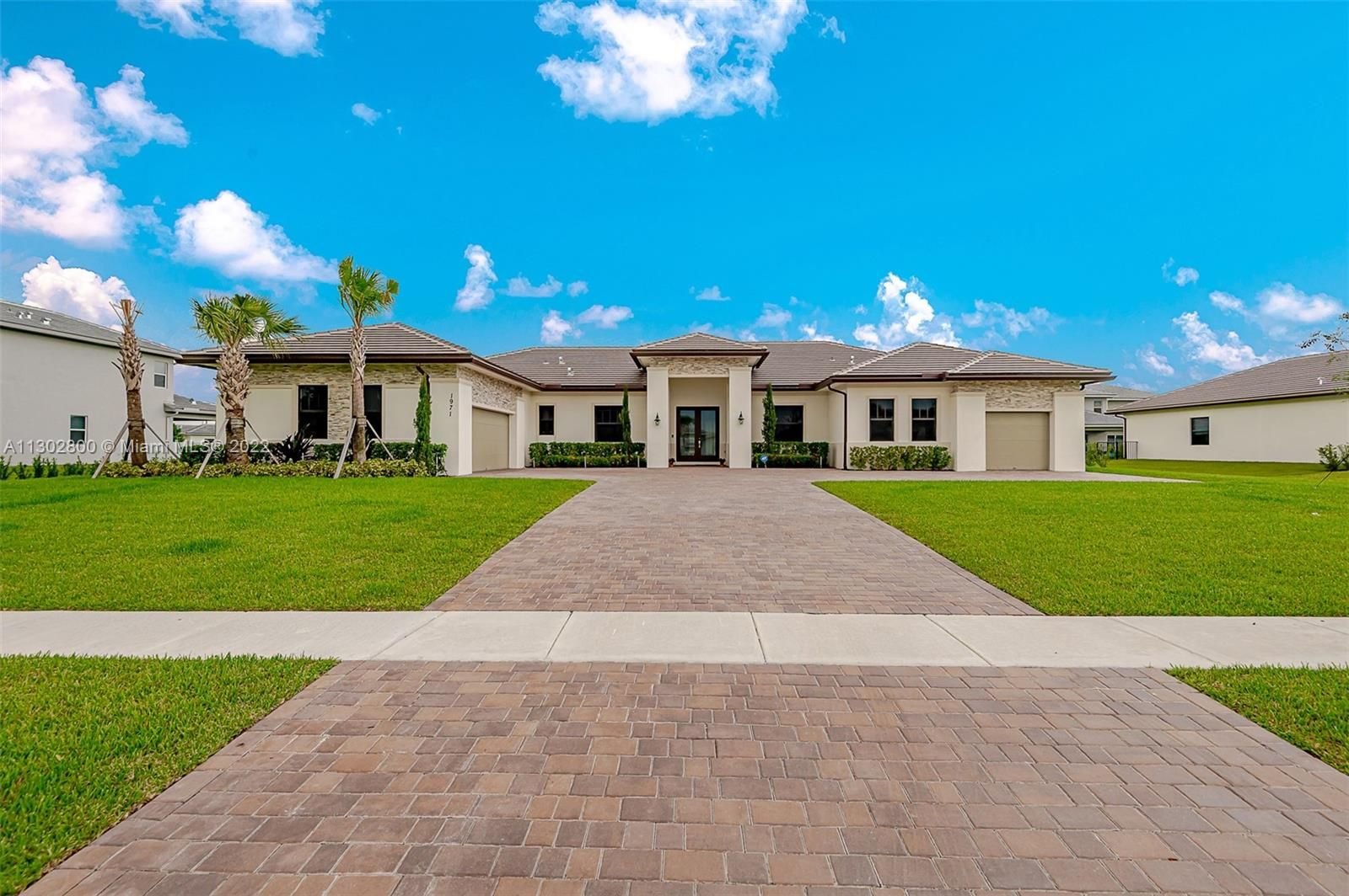 Real estate property located at 1971 Meadows Dr, Broward County, Davie, FL