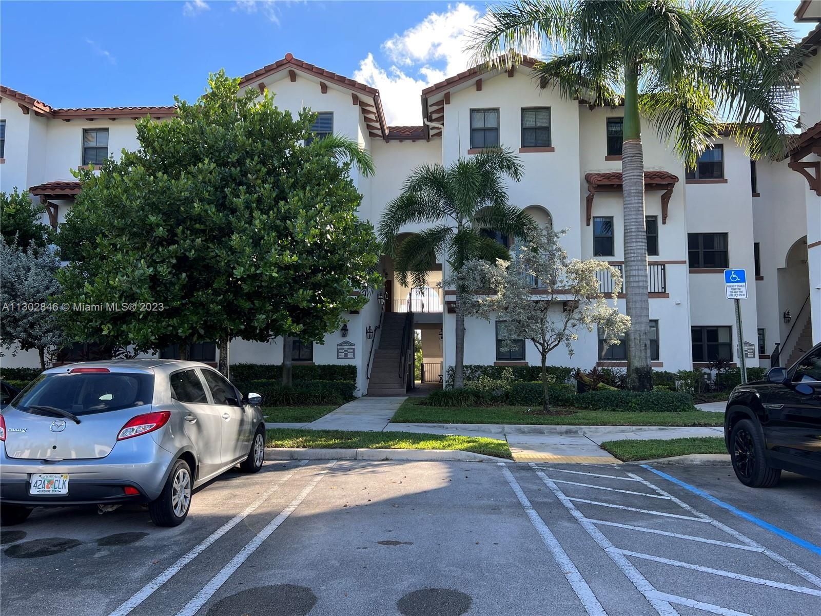 Real estate property located at 10600 88th St #212, Miami-Dade County, Doral, FL