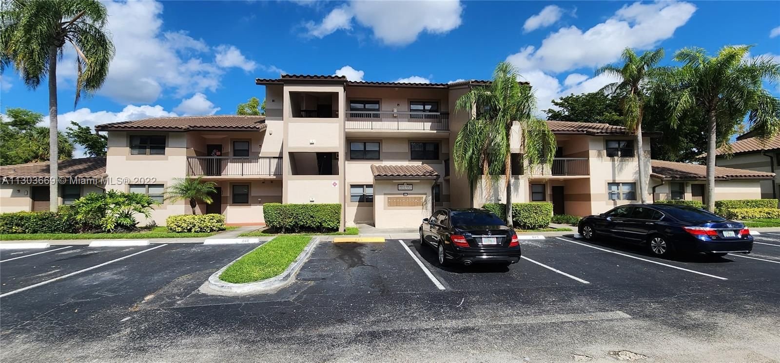 Real estate property located at 9973 Nob Hill Pl #9973, Broward County, Sunrise, FL