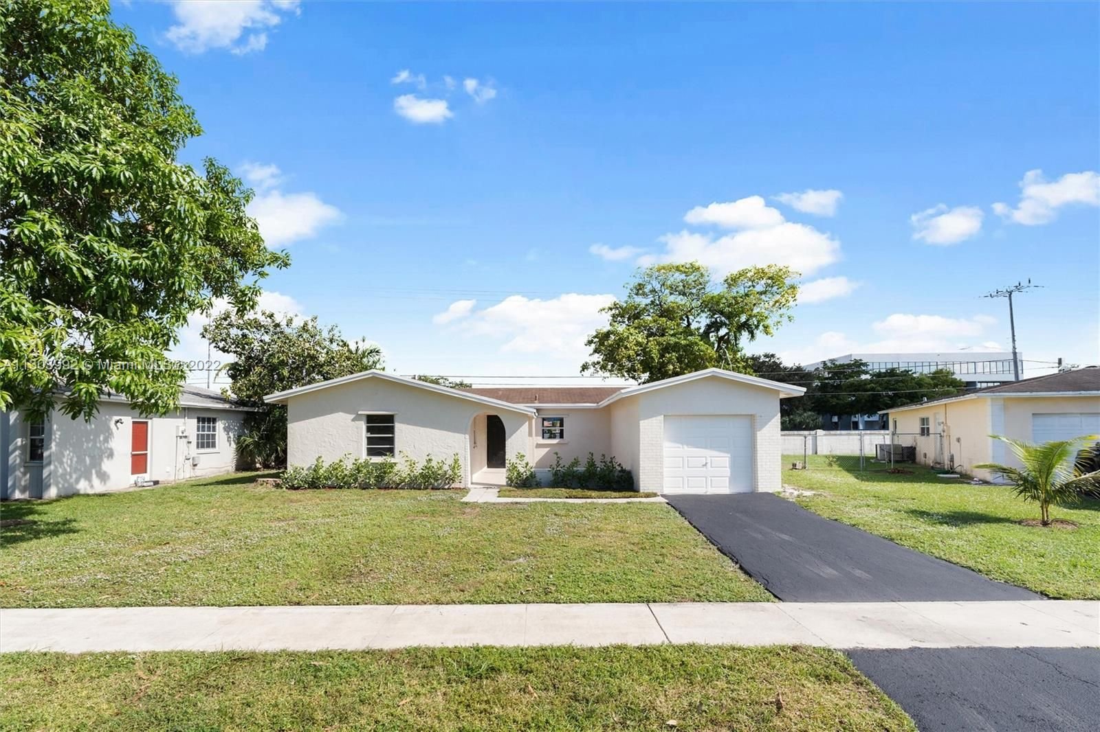 Real estate property located at 860 81st Ter, Broward County, North Lauderdale, FL