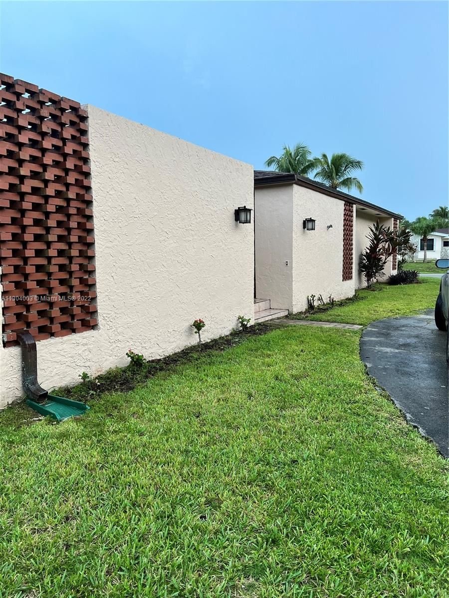 Real estate property located at 9350 124th St, Miami-Dade County, Miami, FL