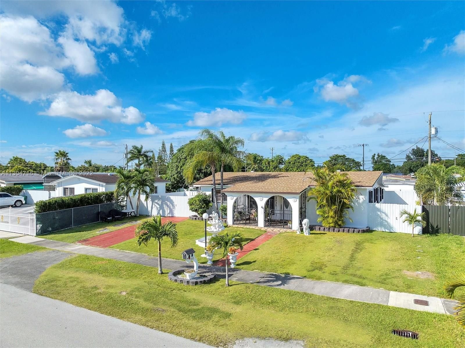 Real estate property located at 11935 185th Ter, Miami-Dade County, Miami, FL
