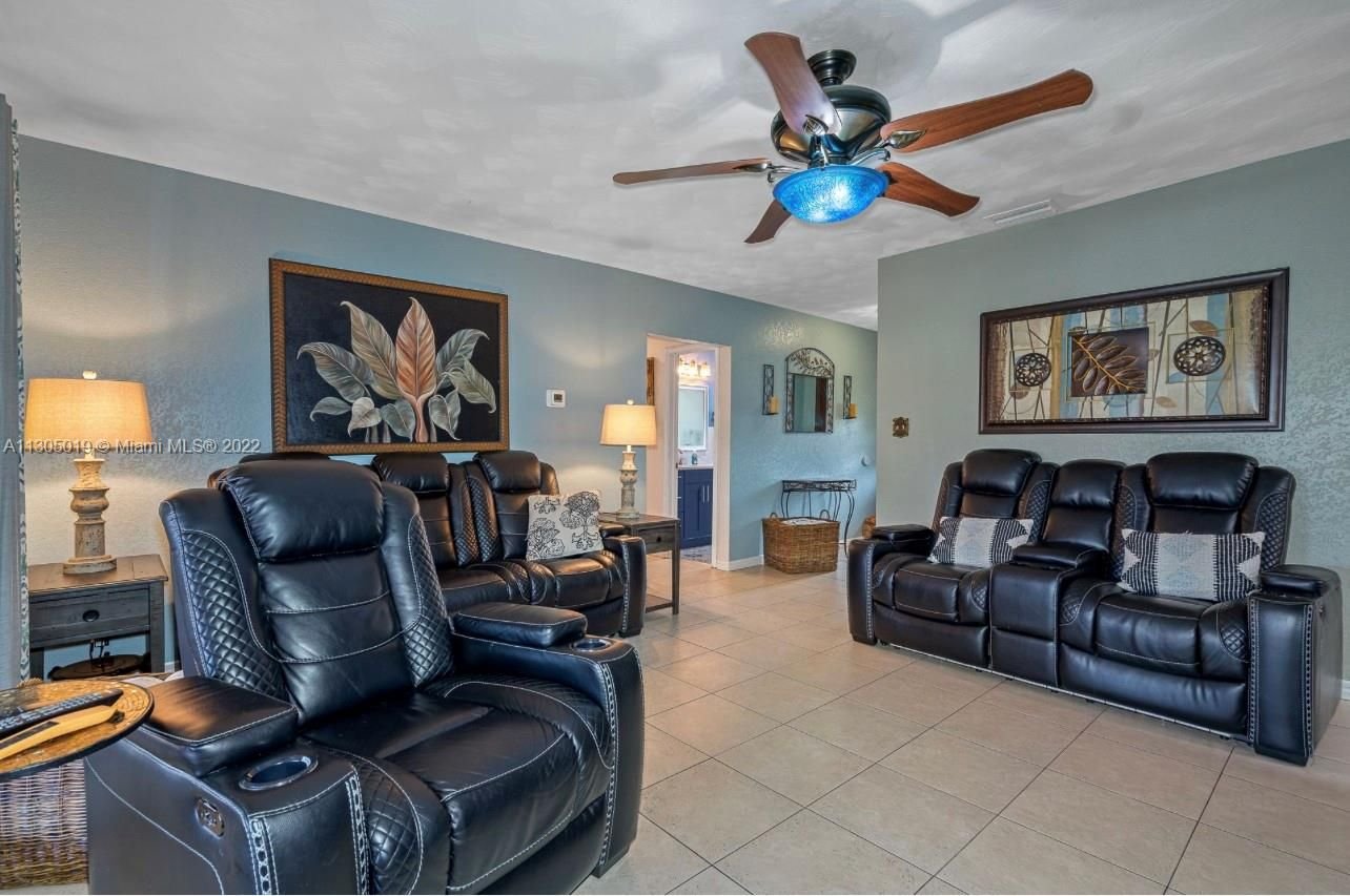 Real estate property located at 8327 Terracewood Cir, Hillsborough County, Tampa, FL