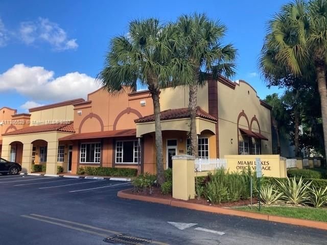 Real estate property located at 5781 151st St #5781-B, Miami-Dade County, Miami Lakes, FL