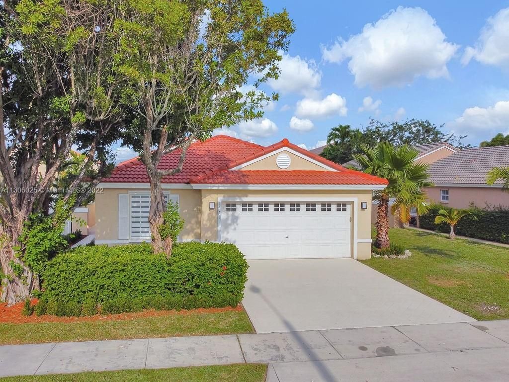 Real estate property located at 18901 12th St, Broward County, Pembroke Pines, FL