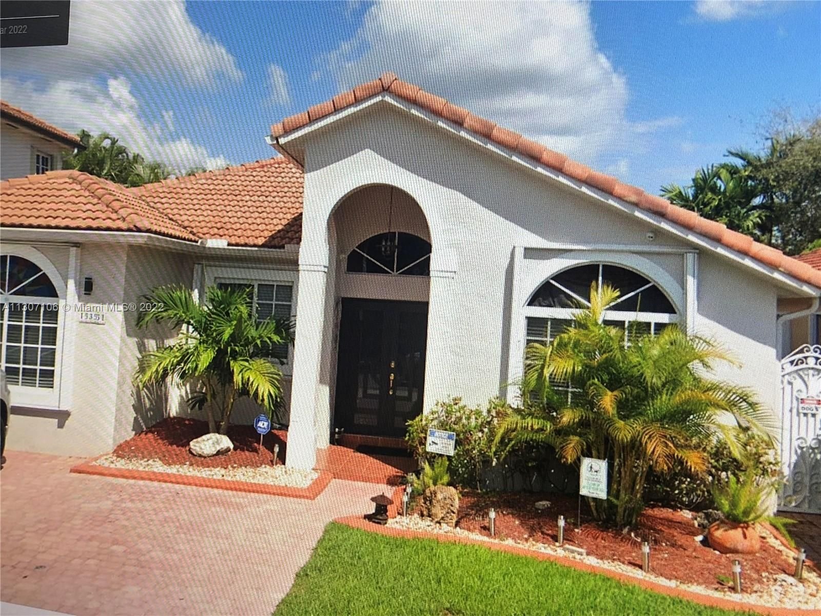 Real estate property located at 15351 32nd Ter, Miami-Dade County, Miami, FL