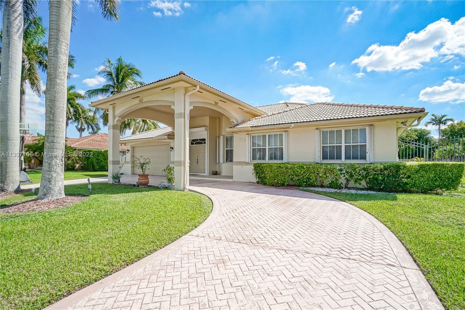 Real estate property located at 12430 75th St, Miami-Dade County, Miami, FL