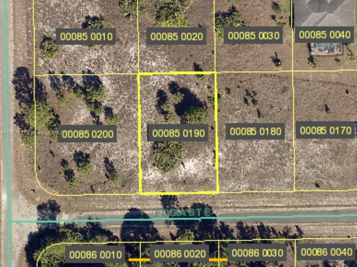 Real estate property located at 1235 Fogia St. E., Lee County, Lehigh Acres, FL