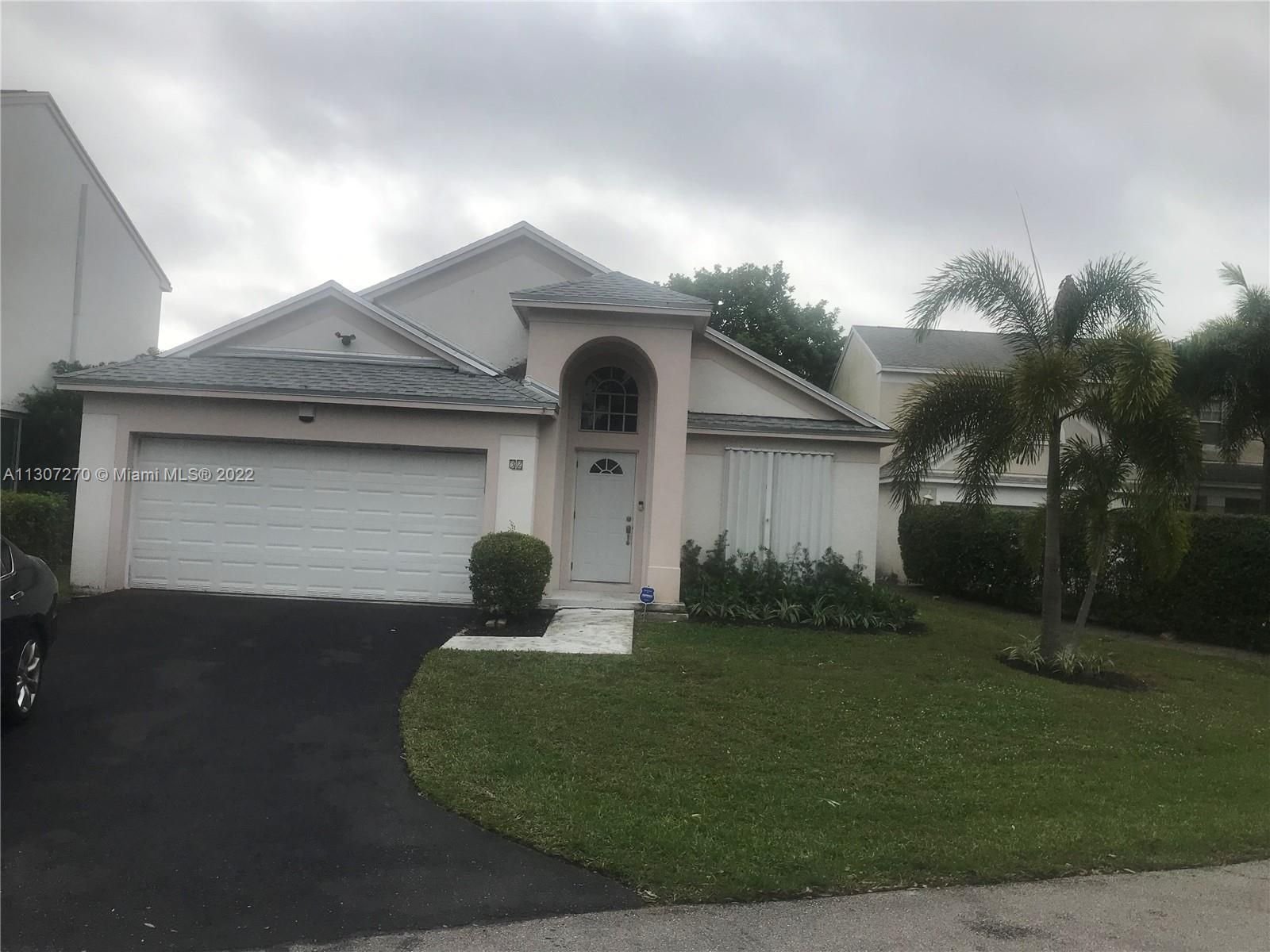 Real estate property located at 32 Swallow Dr, Palm Beach County, Boynton Beach, FL