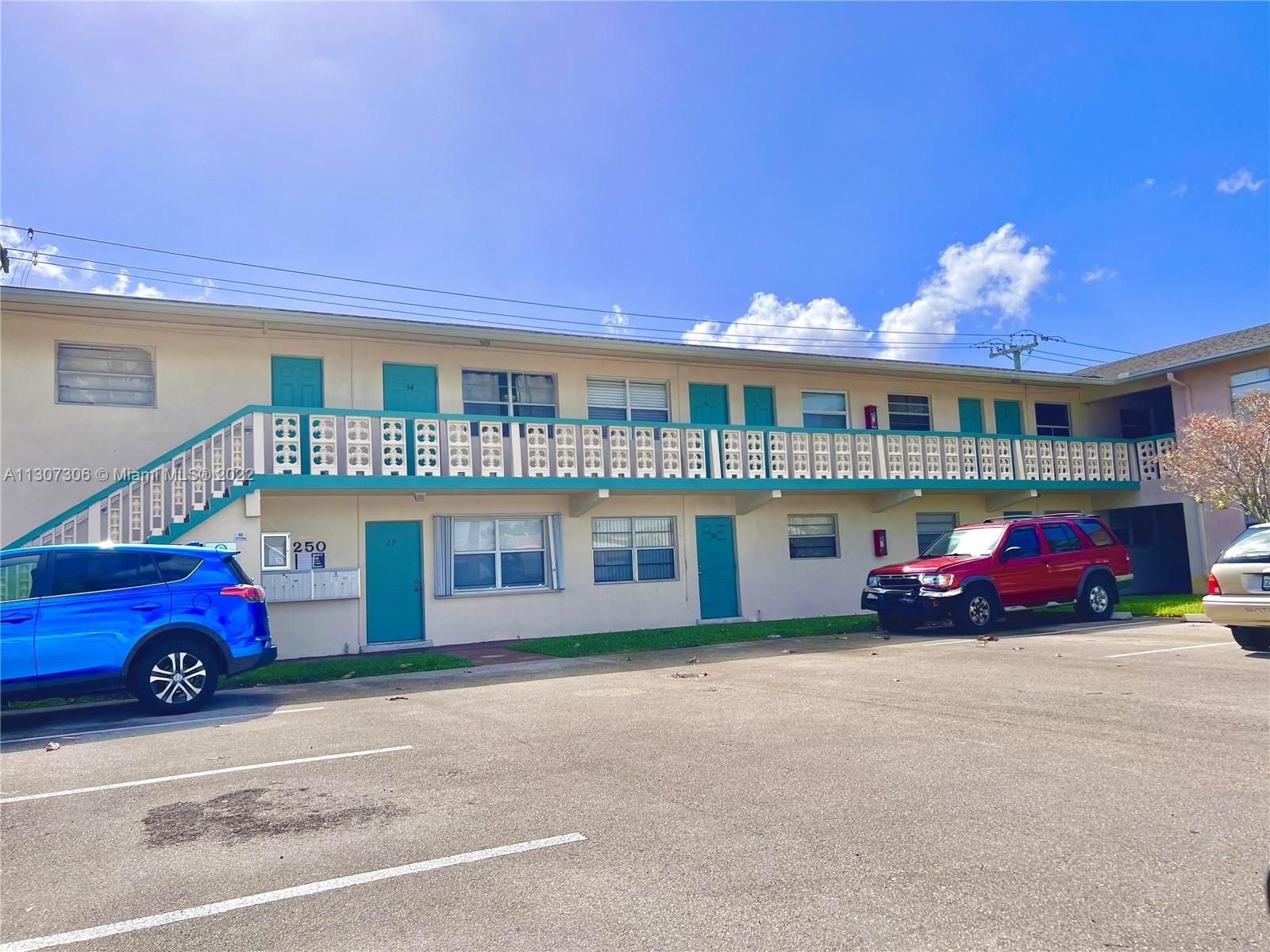Real estate property located at 250 40th St #35, Broward County, Oakland Park, FL