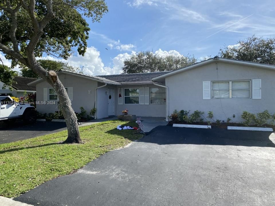 Real estate property located at 11200 35th St, Broward, WINDINGS, Coral Springs, FL