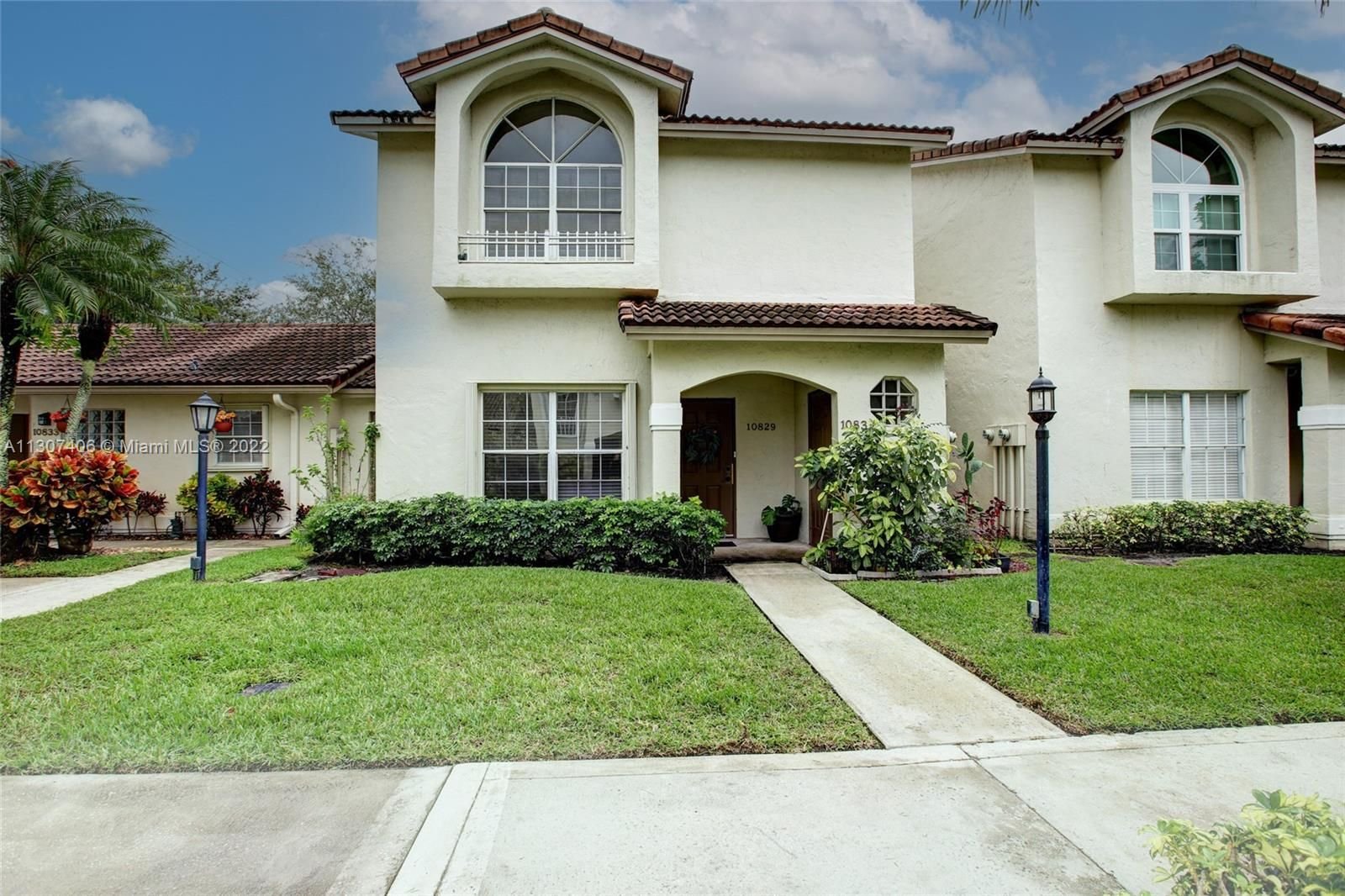 Real estate property located at 10831 8th St #7U7, Broward County, Pembroke Pines, FL