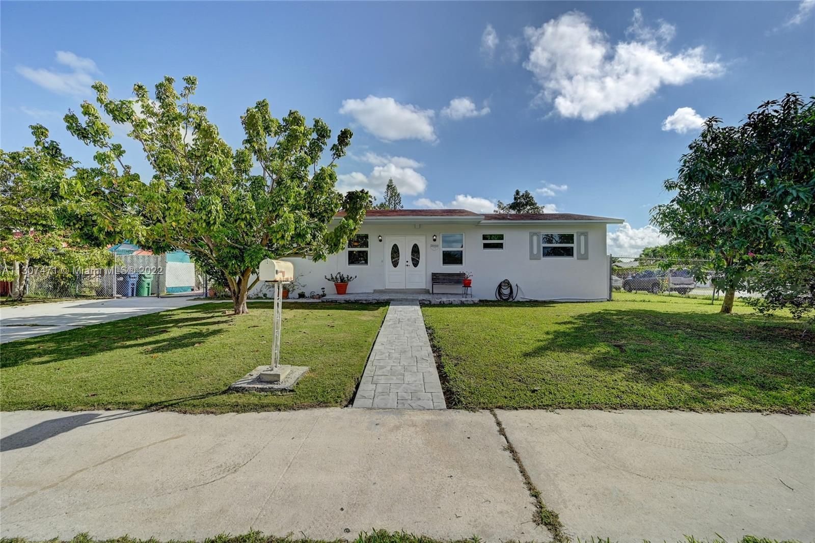 Real estate property located at 20123 118th Ct, Miami-Dade County, Miami, FL
