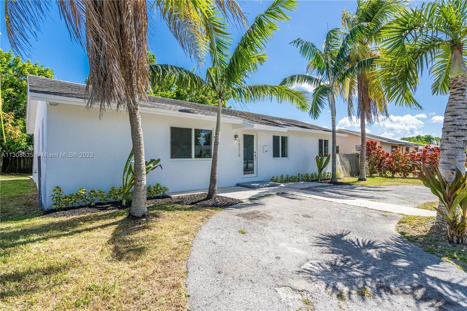 Real estate property located at 10210 168th St, Miami-Dade County, Miami, FL