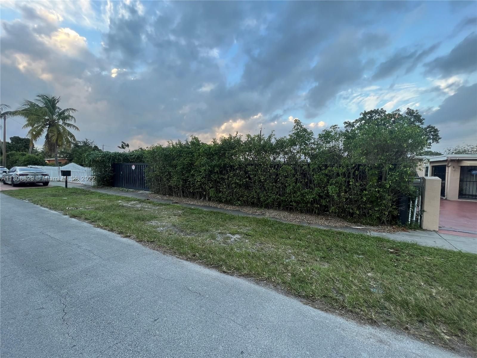 Real estate property located at 565 116th St, Miami-Dade County, Miami, FL