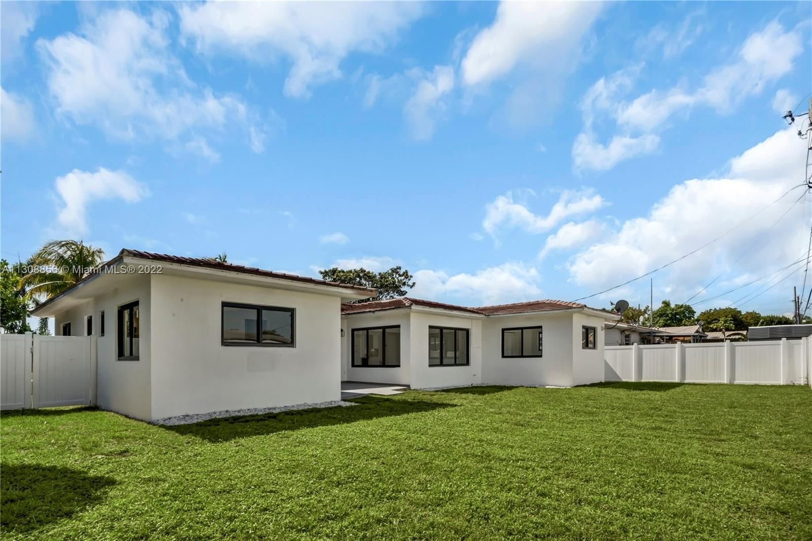 Real estate property located at 221 2nd Ct, Broward County, Hallandale Beach, FL