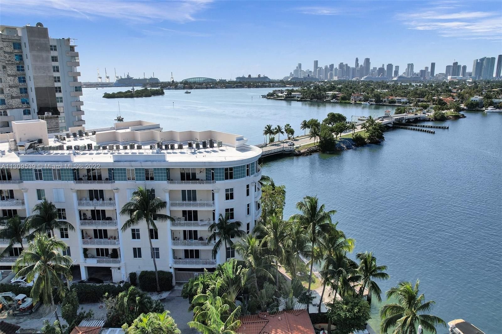 Real estate property located at 1 Century Ln #606, Miami-Dade County, Miami Beach, FL