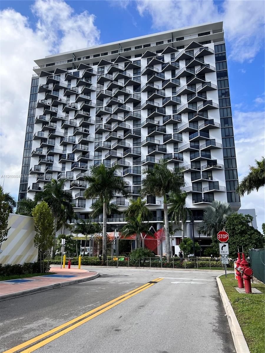 Real estate property located at 5300 Paseo Blvd #1810, Miami-Dade County, Doral, FL