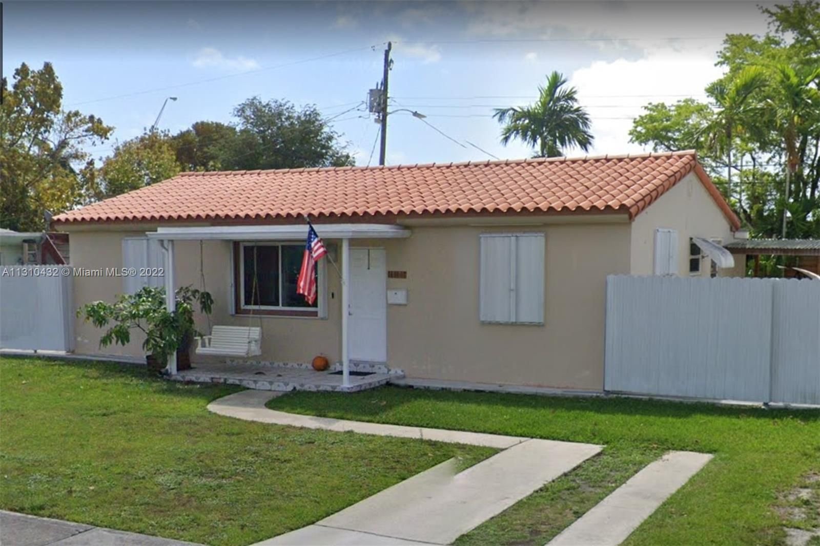 Real estate property located at 10120 39th Ter, Miami-Dade County, Miami, FL