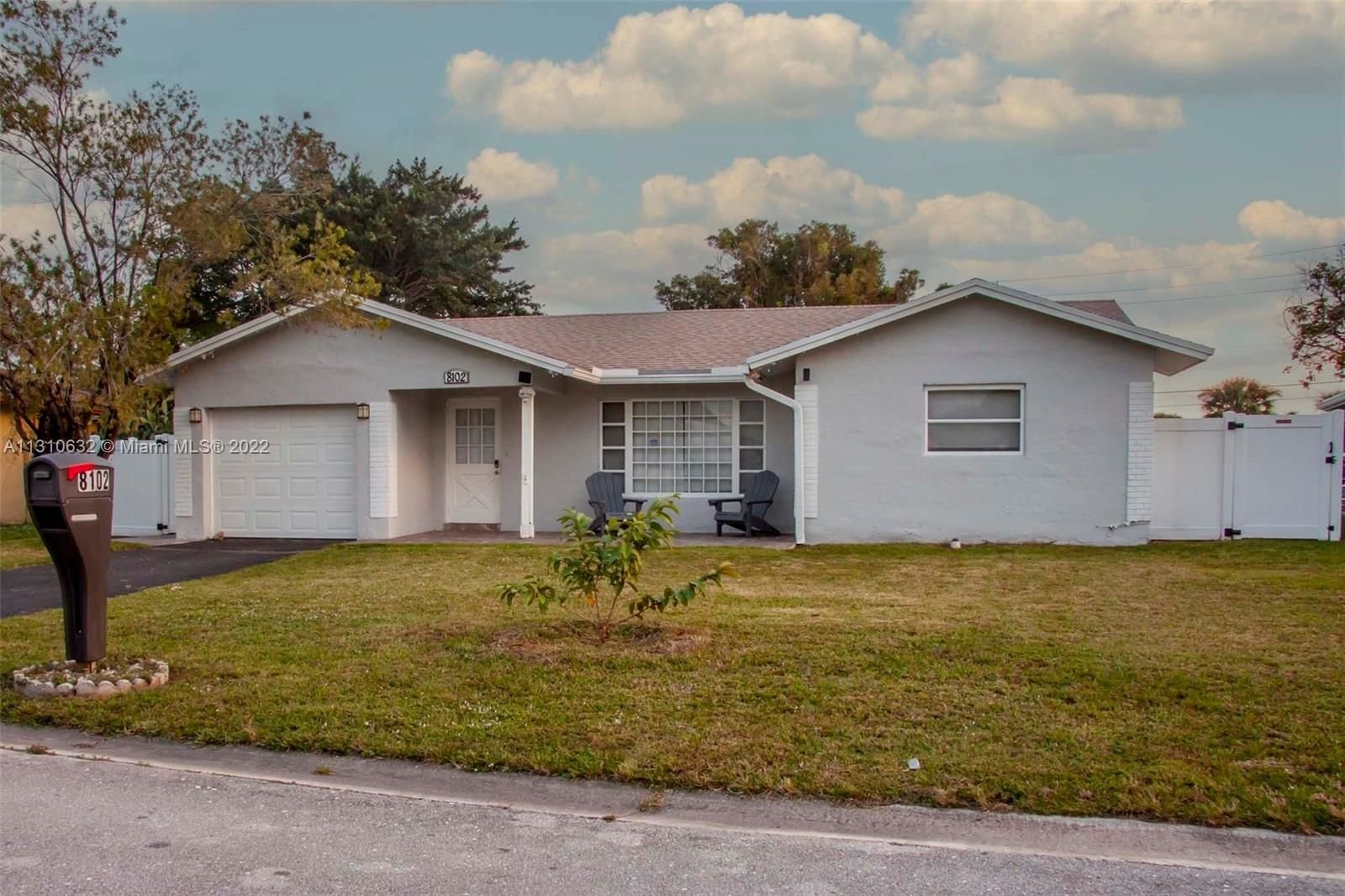 Real estate property located at 8102 91st Ave, Broward County, Tamarac, FL