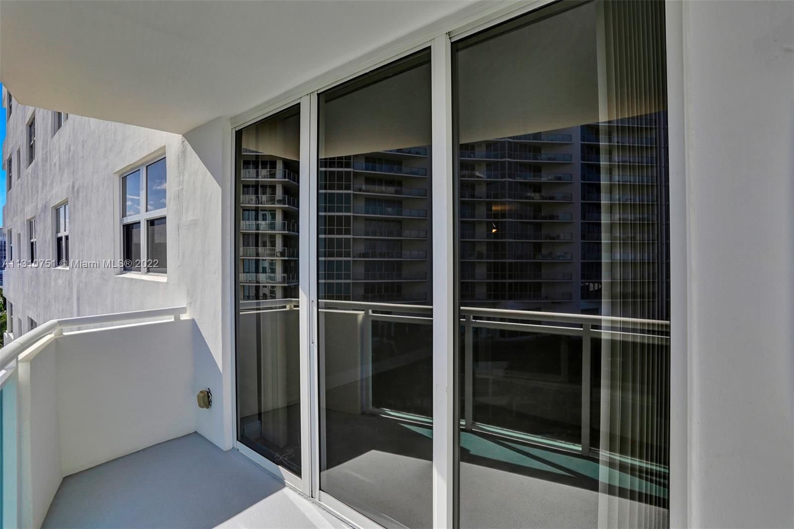 Real estate property located at 3001 Ocean Drive #625, Broward County, Hollywood, FL
