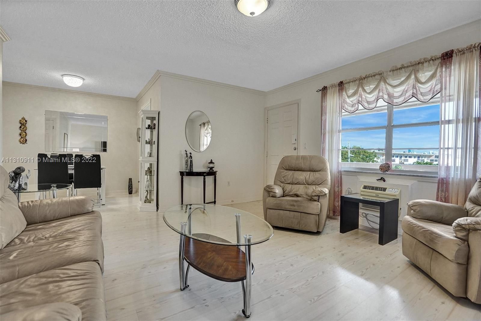 Real estate property located at 16790 14th Ave #305, Miami-Dade County, Miami, FL