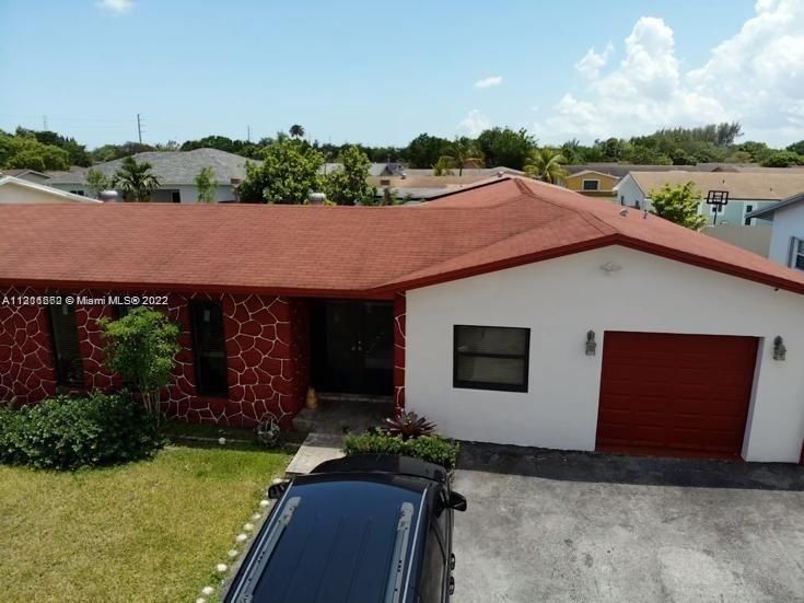 Real estate property located at 10744 174th Ter, Miami-Dade County, Miami, FL