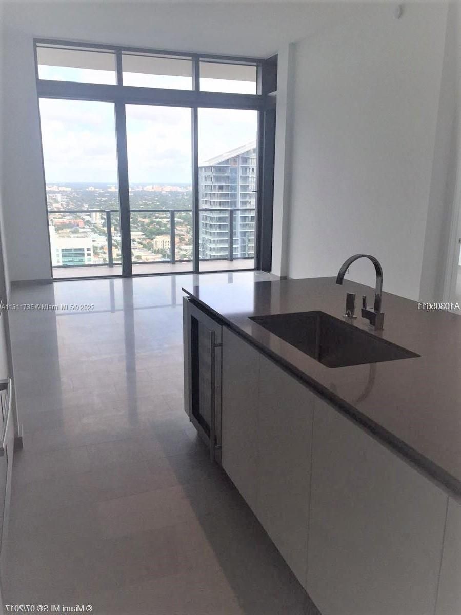 Real estate property located at 68 6th St #1406, Miami-Dade County, Miami, FL