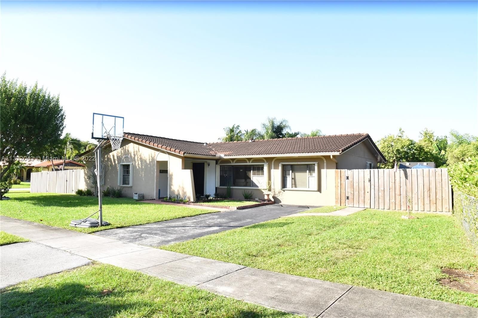 Real estate property located at 8110 129th Ave, Miami-Dade County, Miami, FL