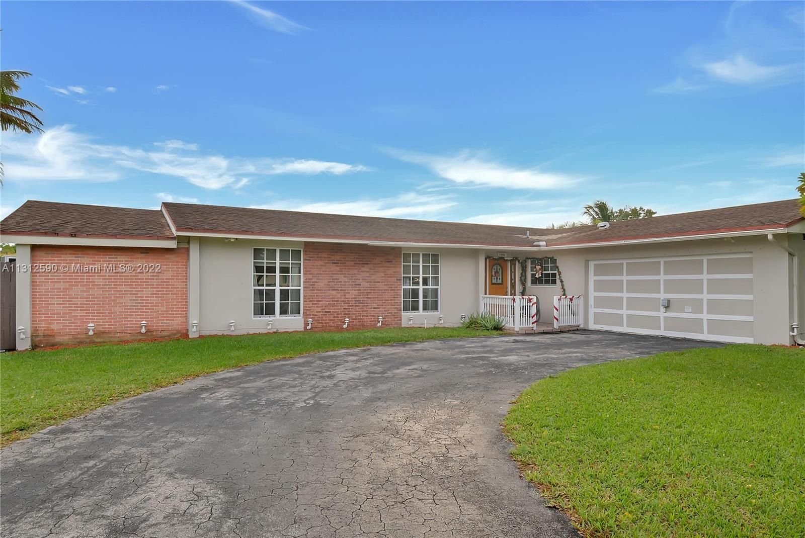 Real estate property located at 13862 74th Ter, Miami-Dade County, Miami, FL