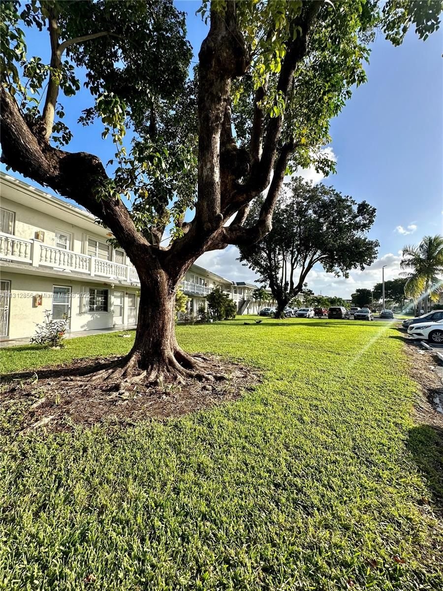 Real estate property located at 165 203rd Ter #3, Miami-Dade County, Miami Gardens, FL