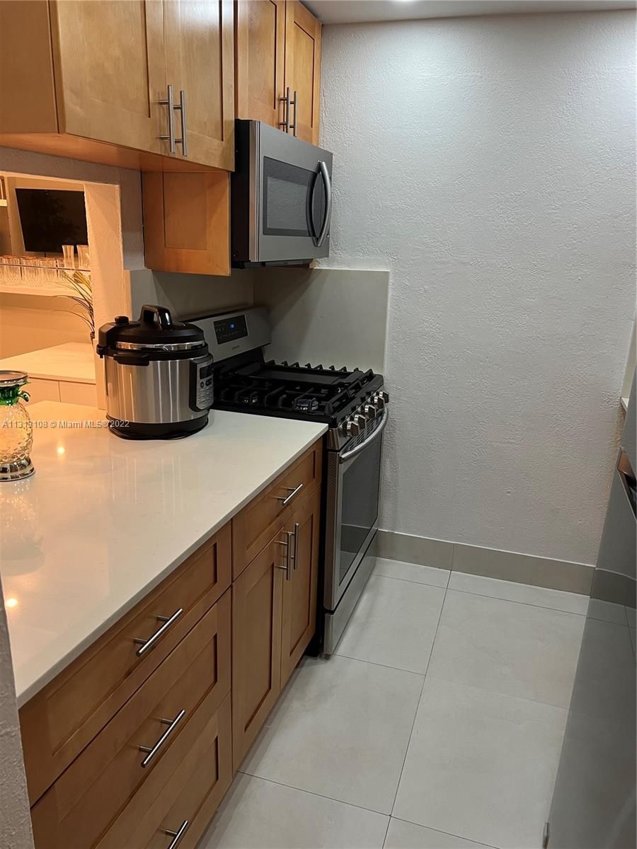 Real estate property located at 1305 53rd St #429, Miami-Dade County, Hialeah, FL