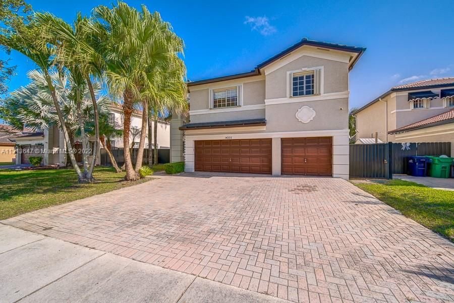 Real estate property located at 14335 158 Place, Miami-Dade County, Miami, FL