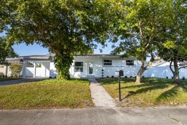 Real estate property located at 3801 171st St, Miami-Dade County, Miami Gardens, FL