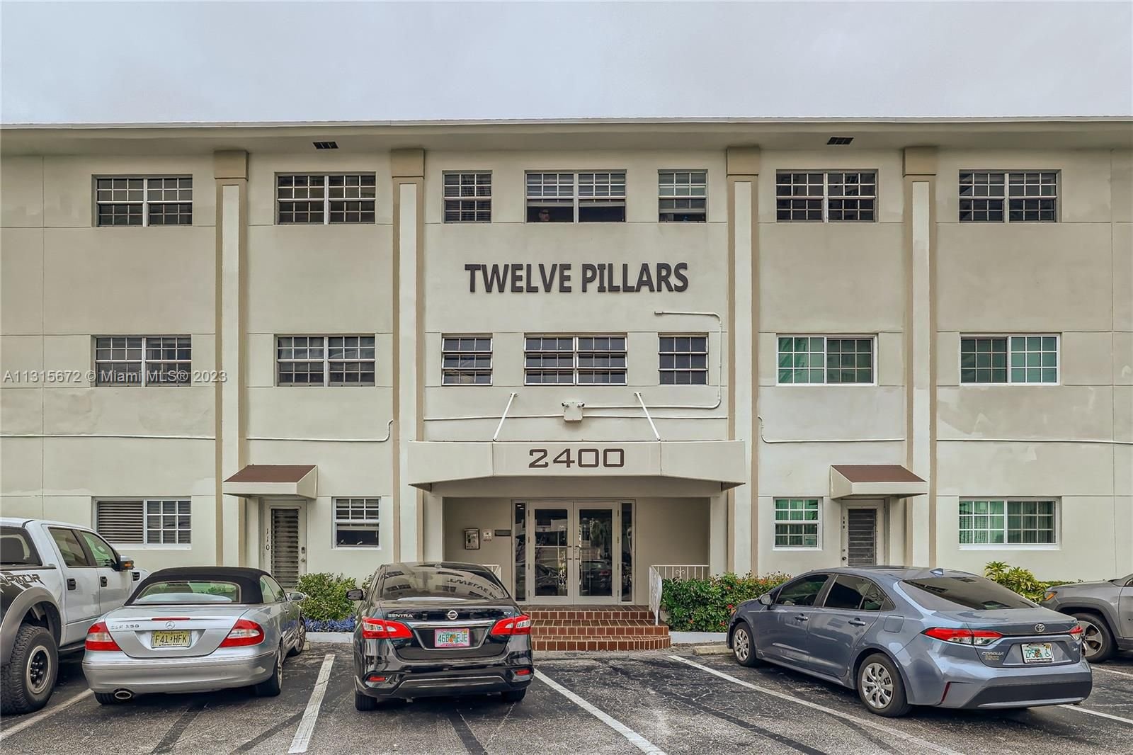Real estate property located at 2400 Ocean Dr #105, Broward County, Hollywood, FL