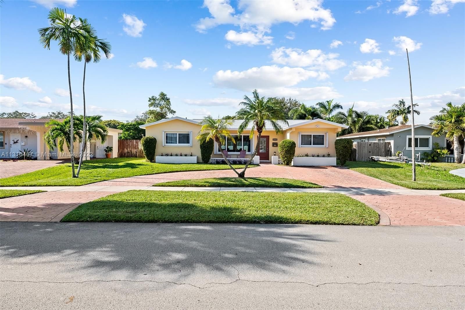 Real estate property located at 2116 32nd Ct, Broward County, Hollywood, FL