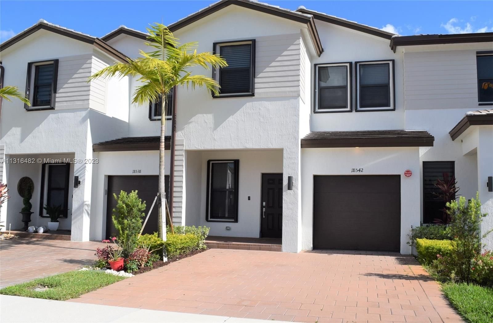 Real estate property located at 18542 2nd St, Broward County, Pembroke Pines, FL