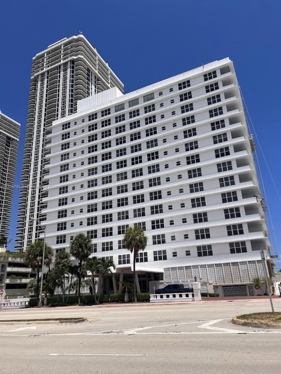 Real estate property located at 4747 Collins Ave #1509, Miami-Dade County, Miami Beach, FL