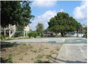 Real estate property located at 12307 Davis Blvd, Lee County, Fort Myers, FL