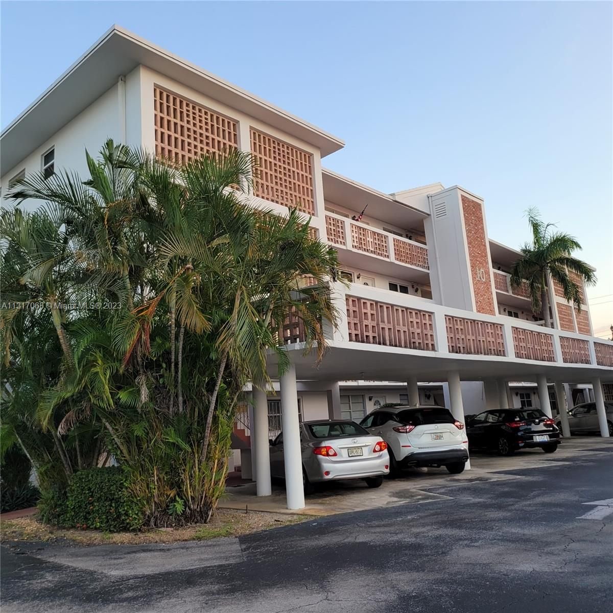 Real estate property located at 10 13th St B3, Palm Beach County, Boca Raton, FL