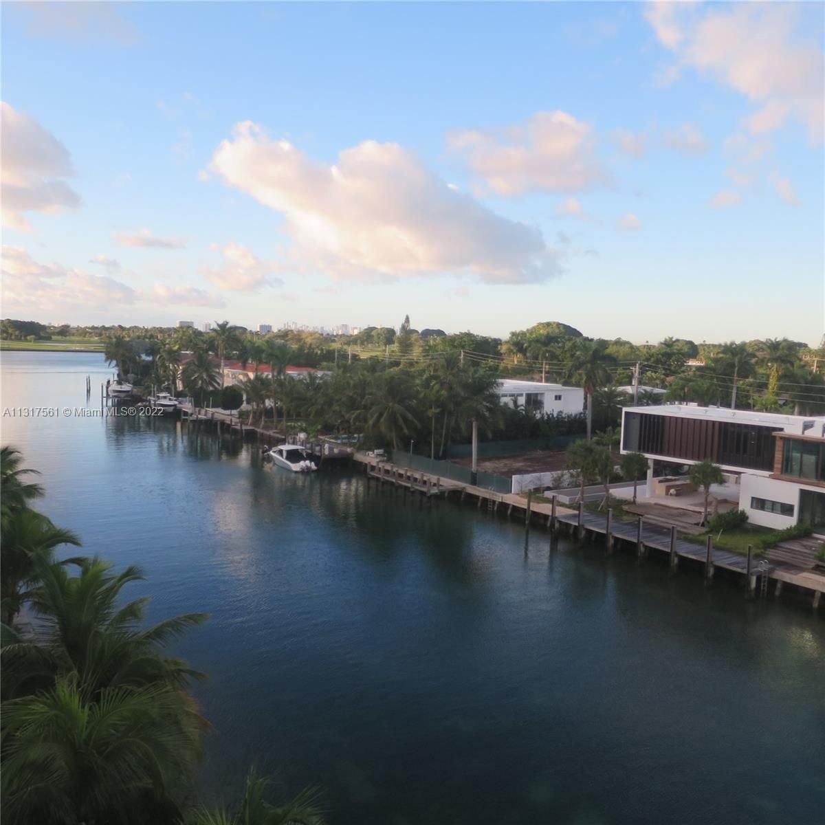Real estate property located at 9540 Bay Harbor Dr #511, Miami-Dade County, Bay Harbor Islands, FL