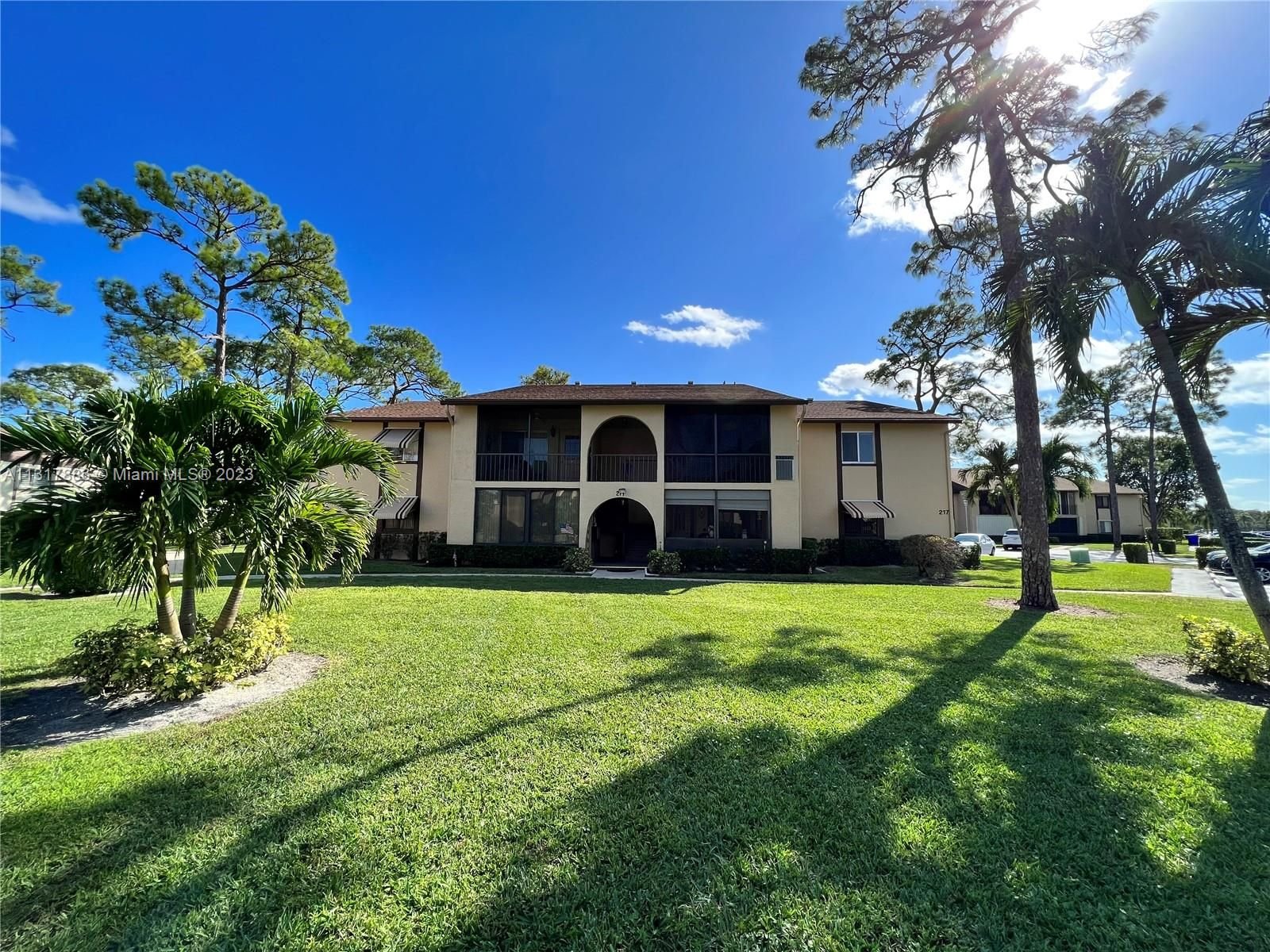 Real estate property located at 217 Pine Hov Cir D-1, Palm Beach County, Green Acres, FL