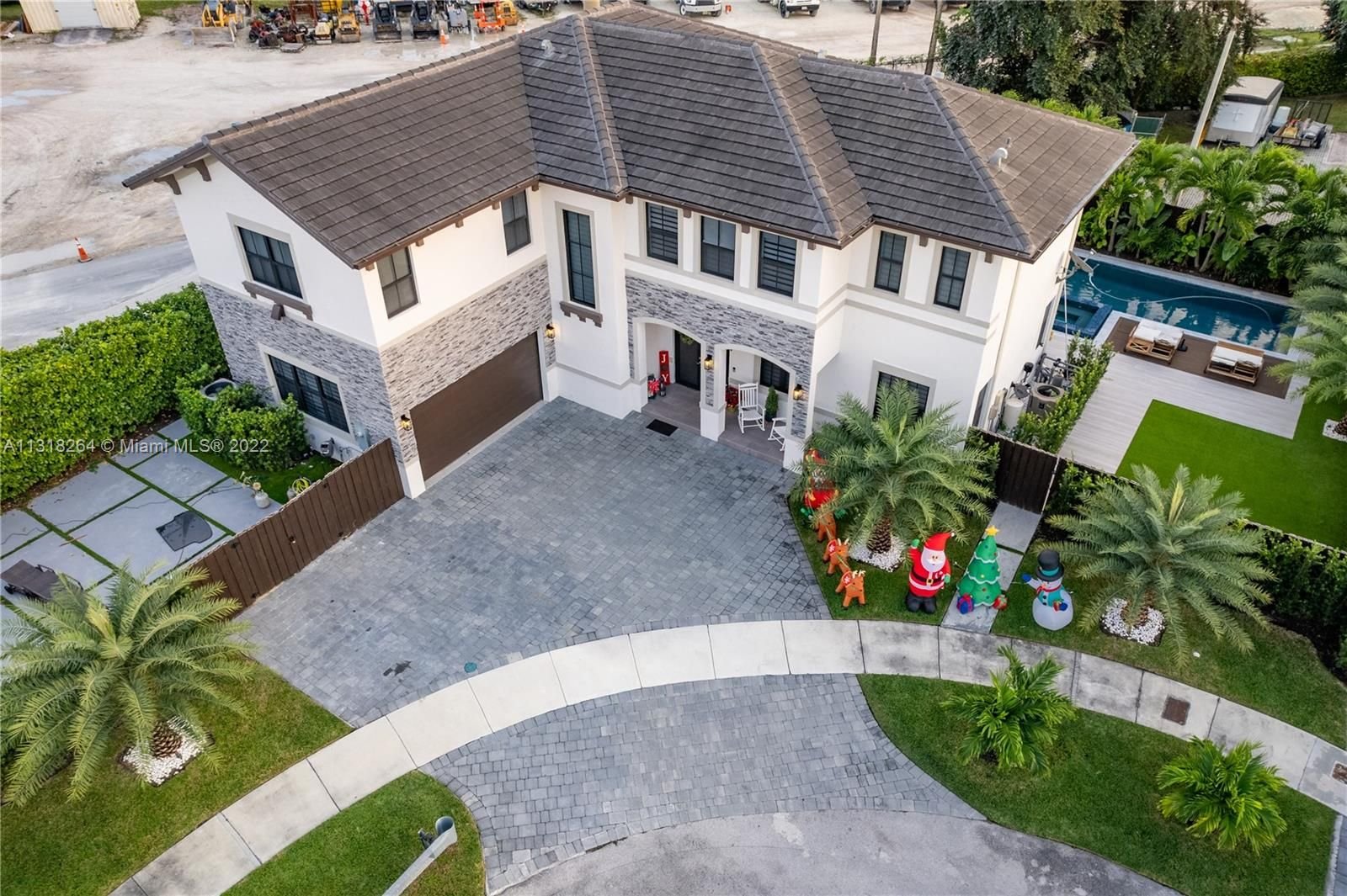 Real estate property located at 8902 69th Ter, Miami-Dade County, Miami, FL