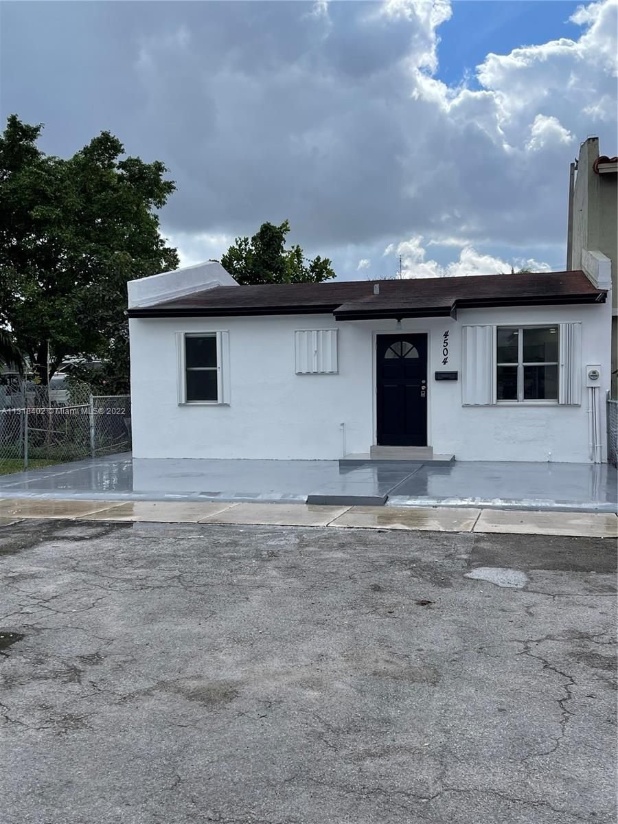 Real estate property located at 4504 191st Ter #4504, Miami-Dade County, Miami Gardens, FL