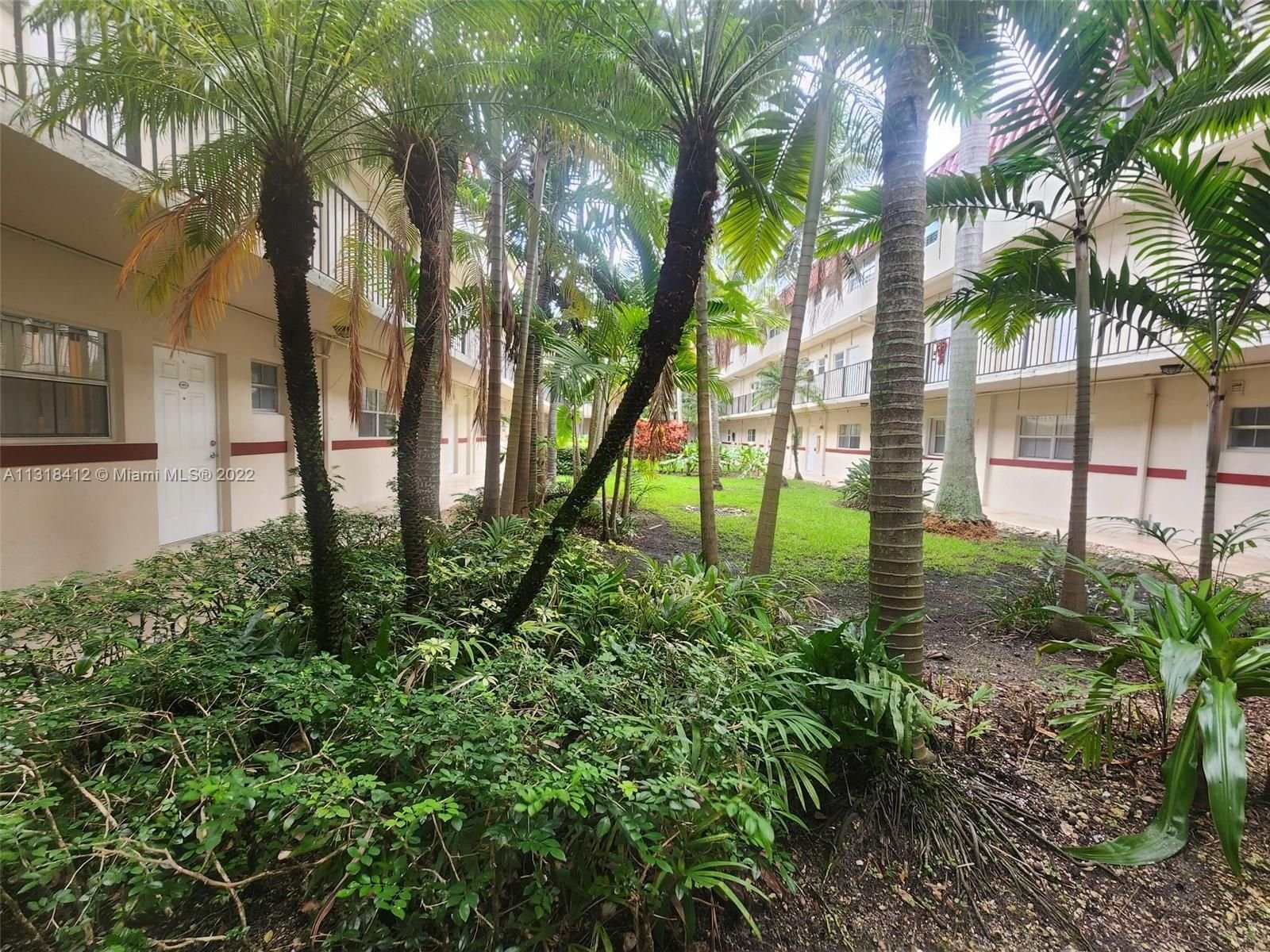 Real estate property located at 8600 67th Ave #906, Miami-Dade County, Pinecrest, FL